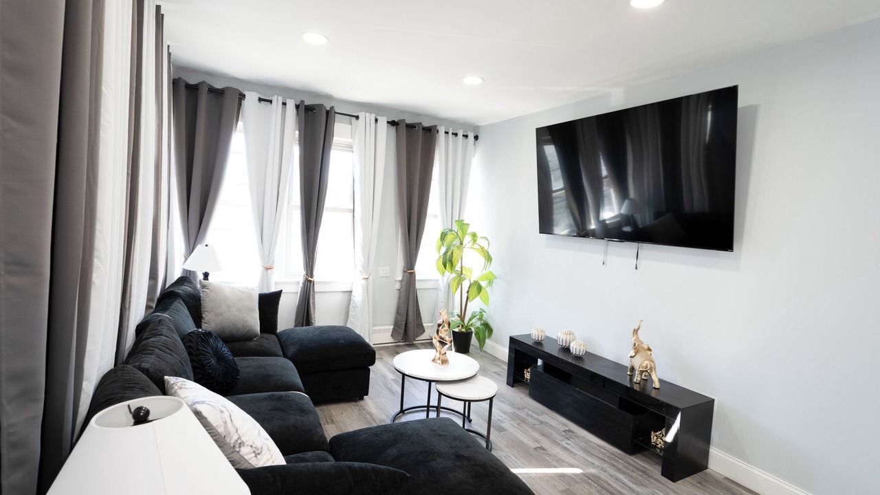 Photo of Livingroom in North Bergen