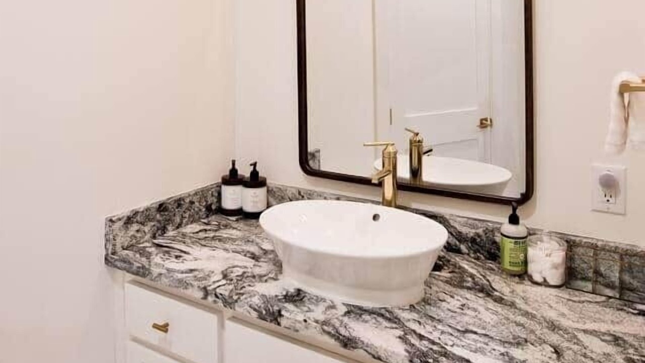 Photo of Bathroom in Seneca