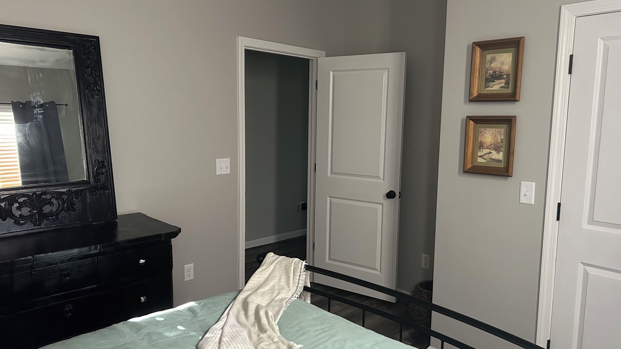 Photo of Bedroom in Shelby Park