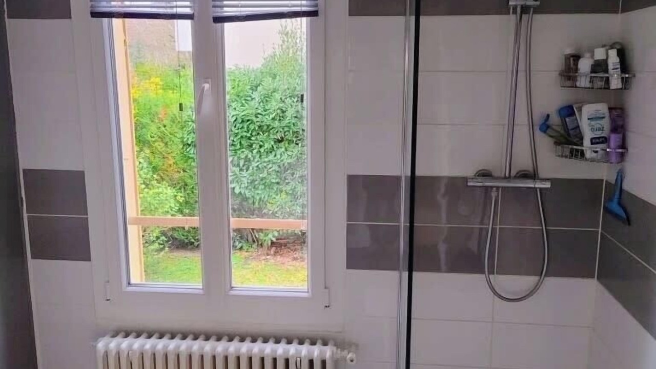 Photo of Bathroom in Rosny-sous-Bois