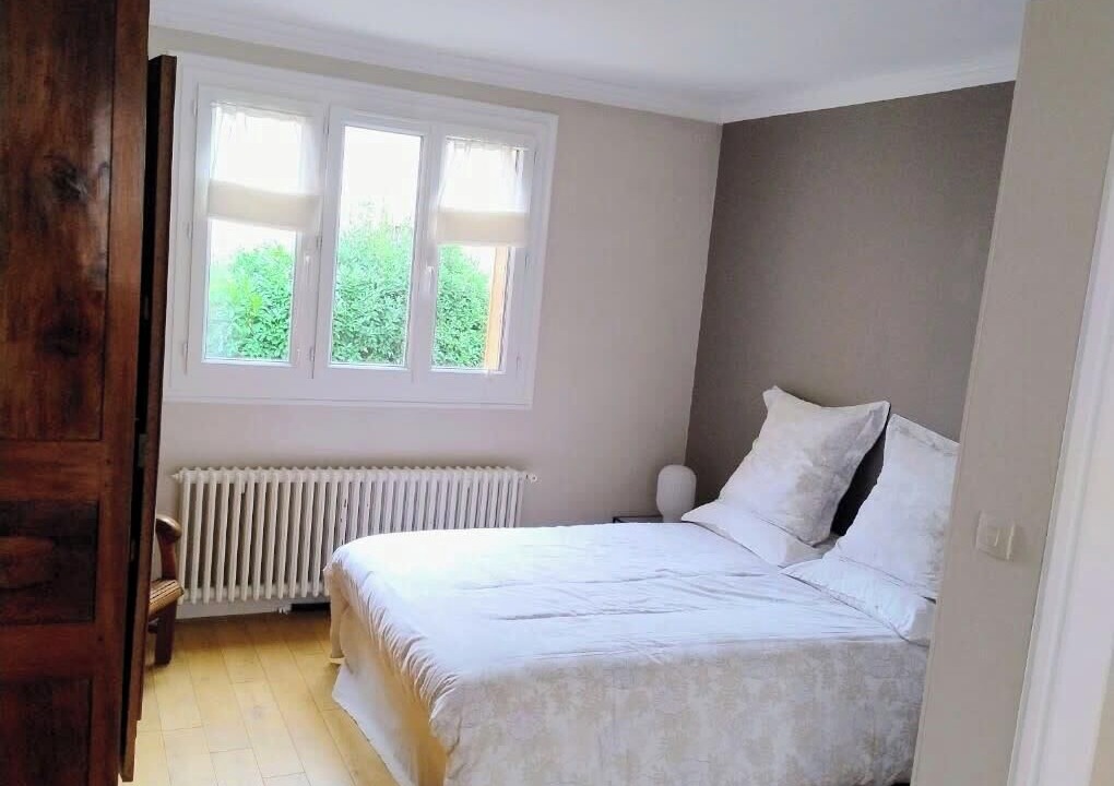 Photo of Bedroom in Rosny-sous-Bois