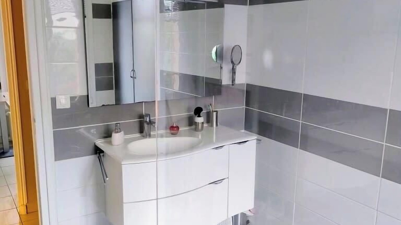 Photo of Bathroom in Rosny-sous-Bois
