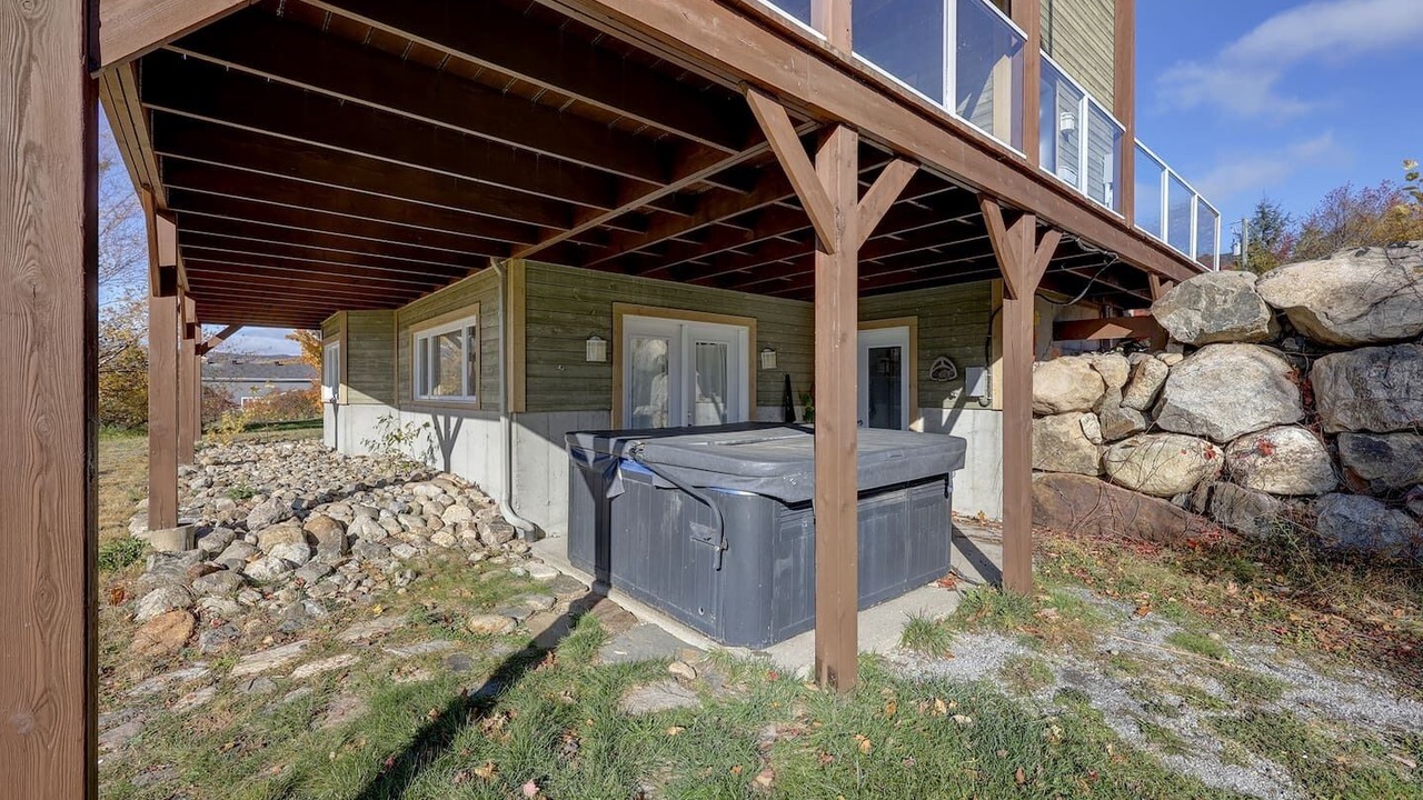 Photo of Patio Balcony in Petite-Riviere-Saint-Francois