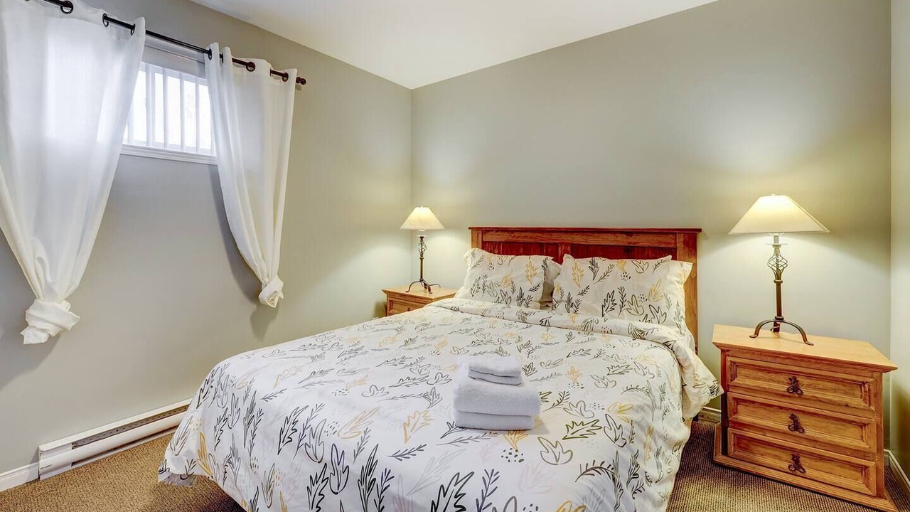 Photo of Bedroom in Petite-Riviere-Saint-Francois