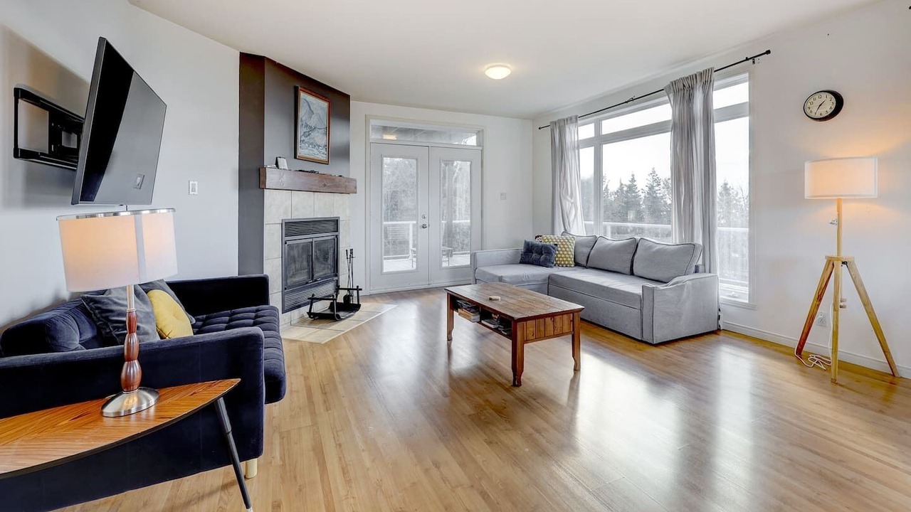 Photo of Livingroom in Petite-Riviere-Saint-Francois