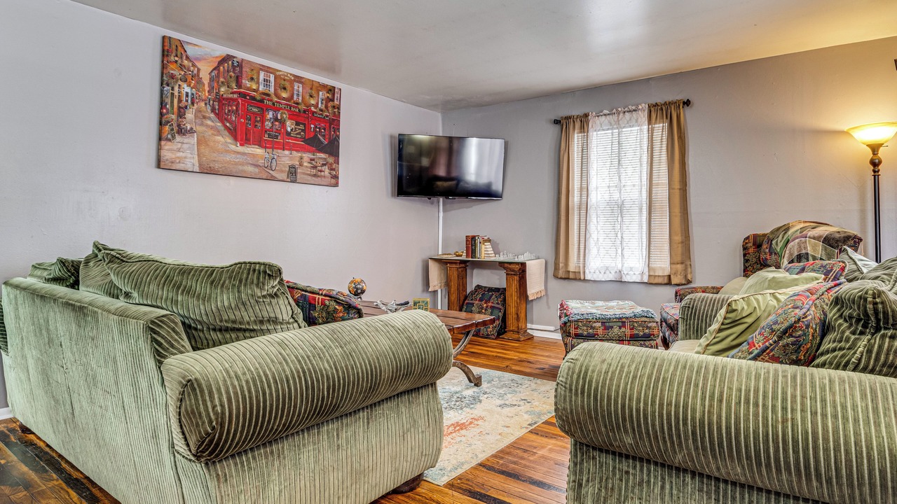 Photo of Livingroom in Martindale-Brightwood