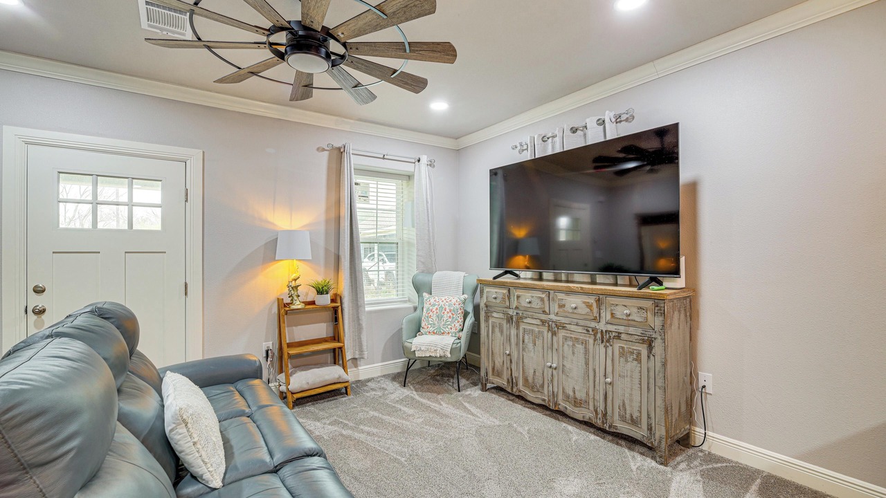 Photo of Livingroom in Baytown