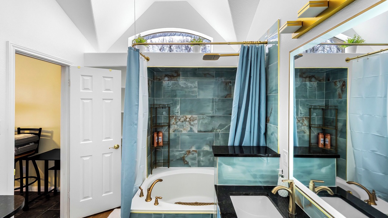 Photo of Bathroom in Manor