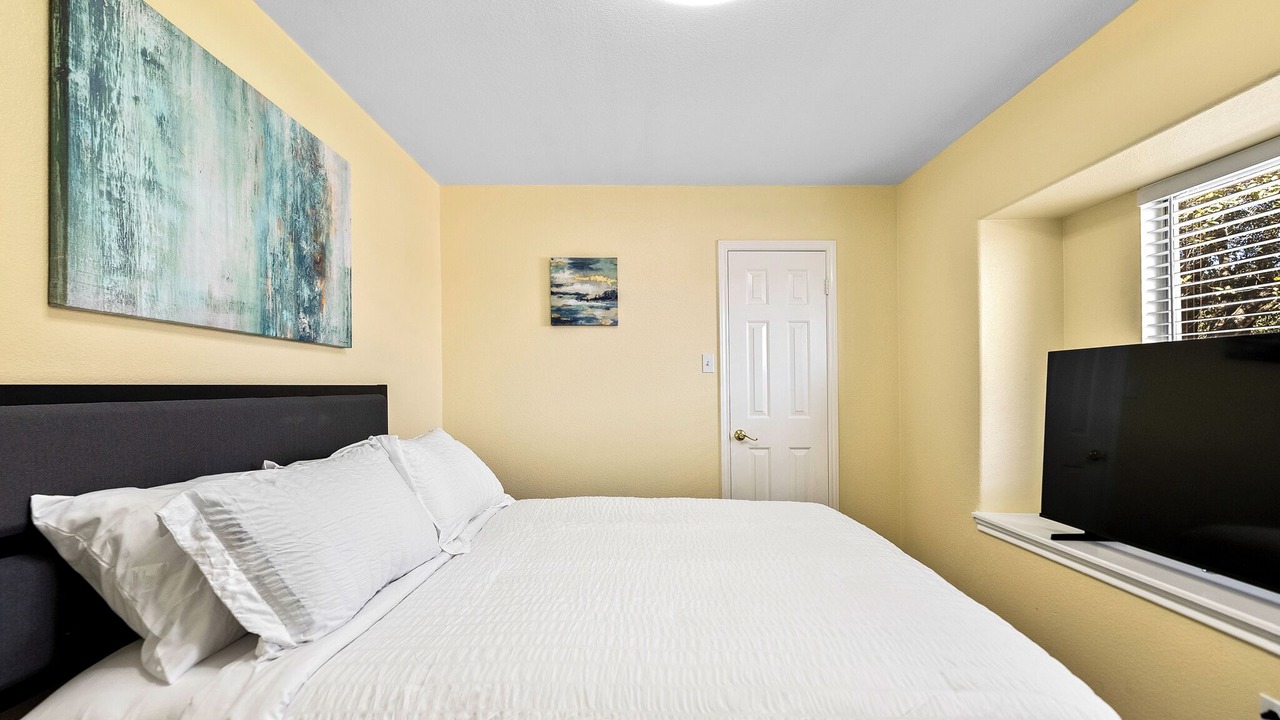 Photo of Bedroom in Manor