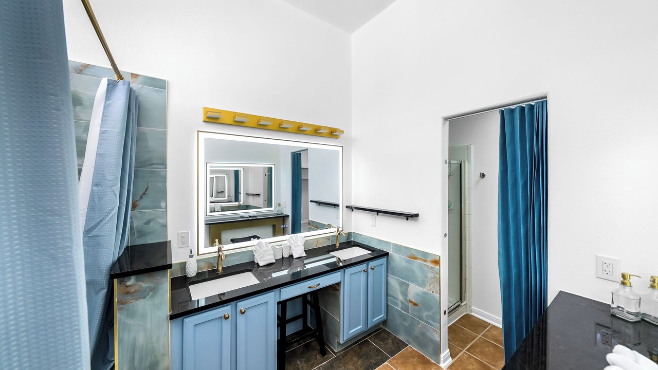 Photo of Bathroom in Manor