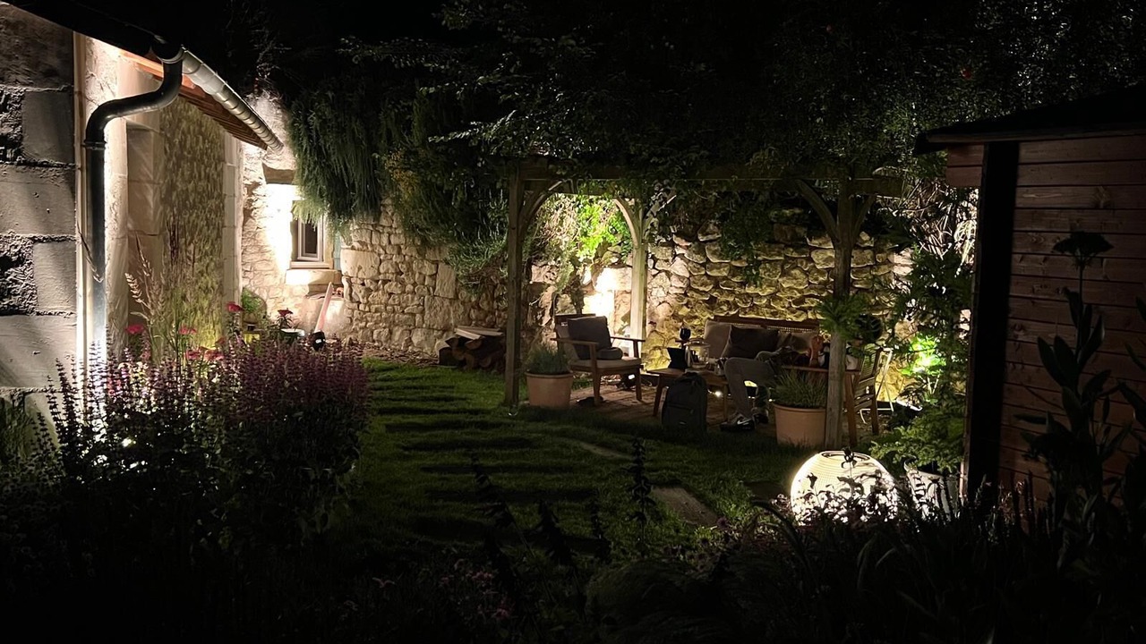 Photo of Outdoor in Le Puy-Notre-Dame