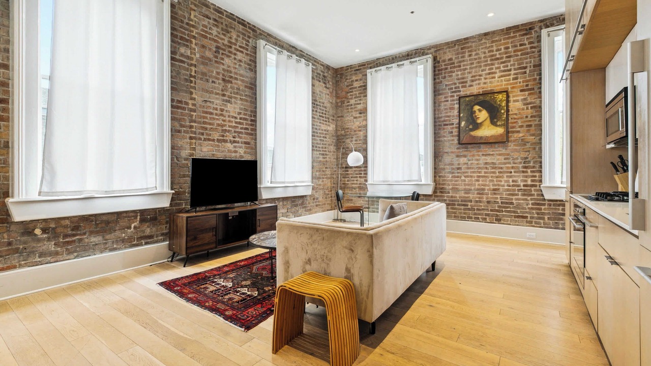 Photo of Livingroom in Tulane - Gravier