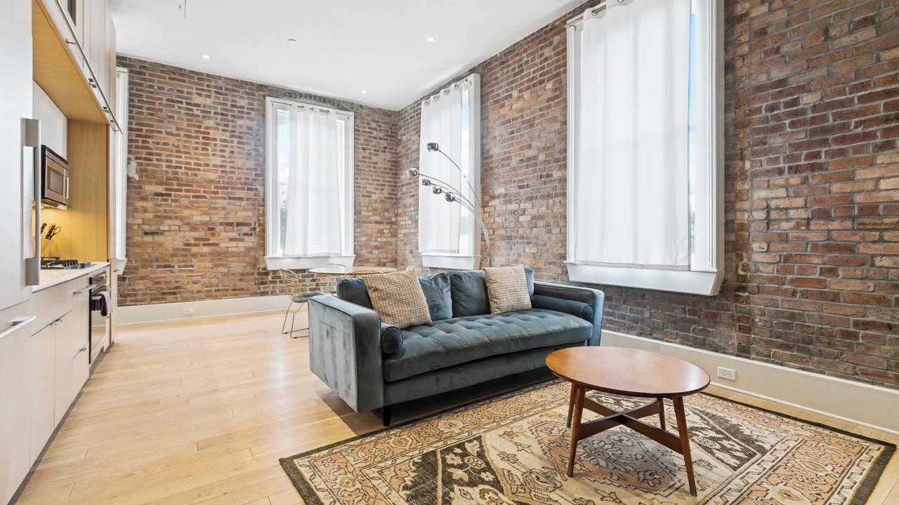 Photo of Livingroom in Tulane - Gravier