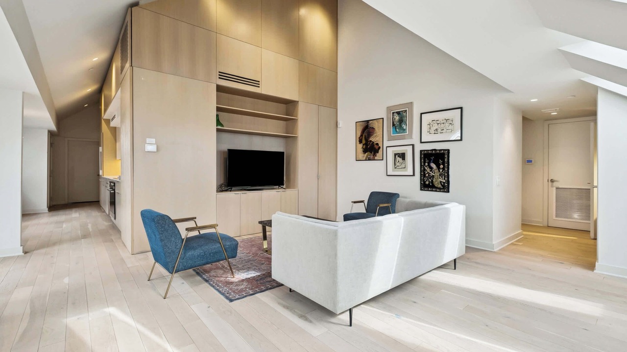 Photo of Livingroom in Tulane - Gravier