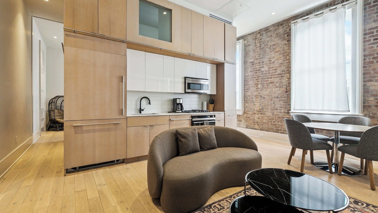 Photo of Livingroom in Tulane - Gravier