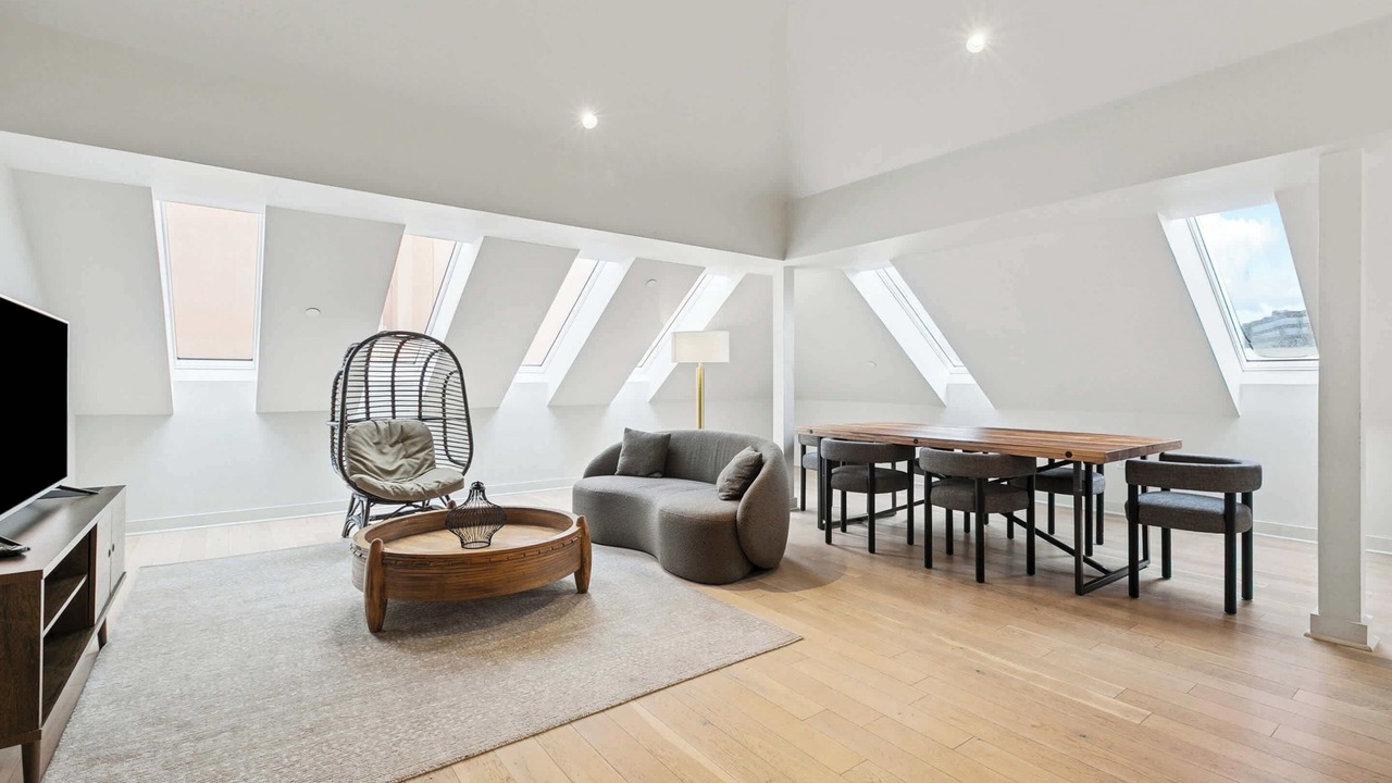 Photo of Livingroom in Tulane - Gravier