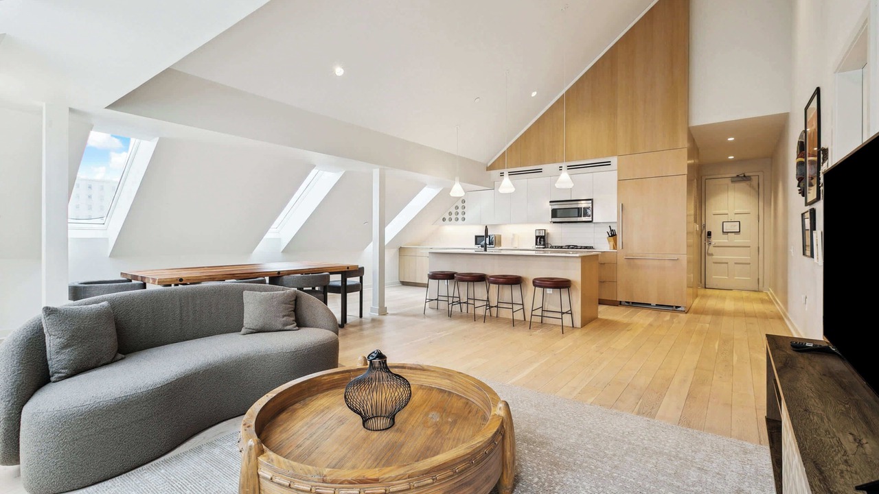 Photo of Livingroom in Tulane - Gravier