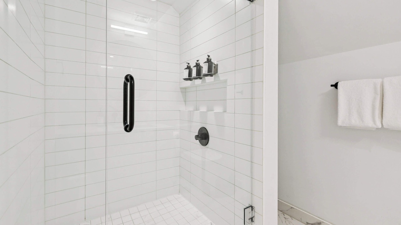 Photo of Bathroom in Tulane - Gravier
