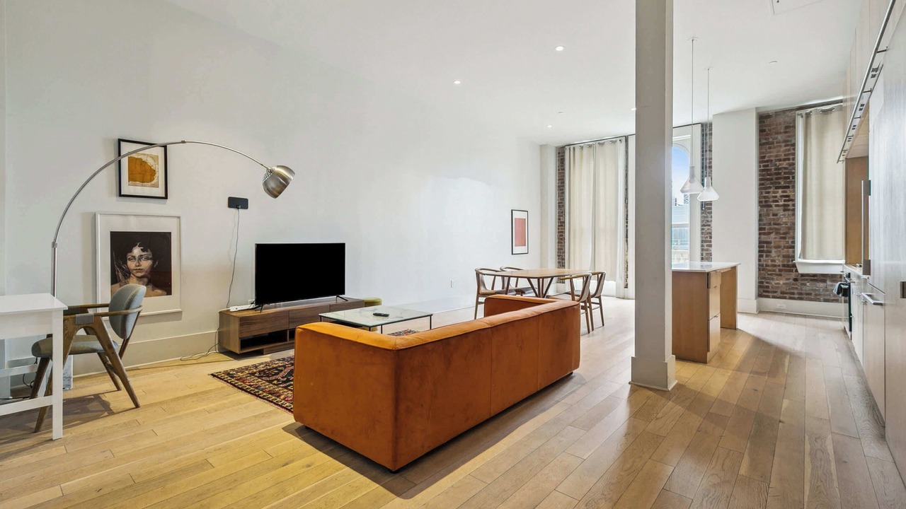 Photo of Livingroom in Tulane - Gravier