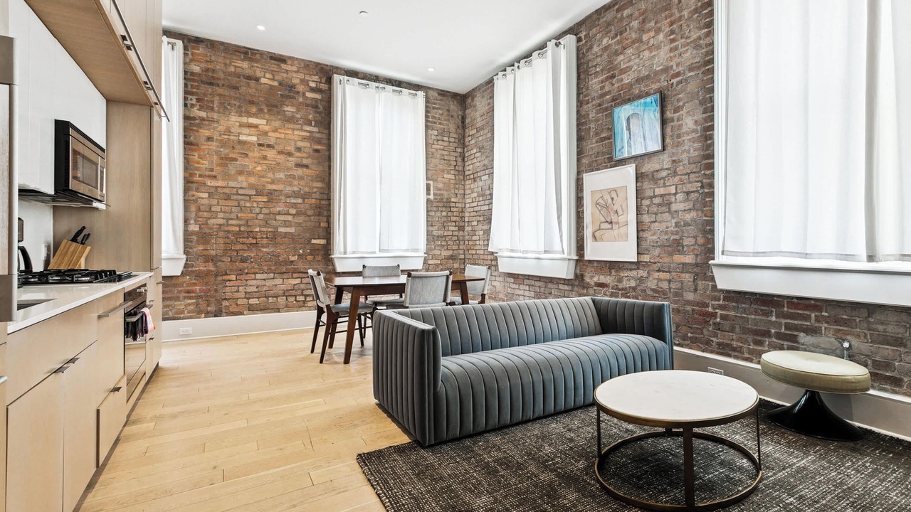 Photo of Livingroom in Tulane - Gravier