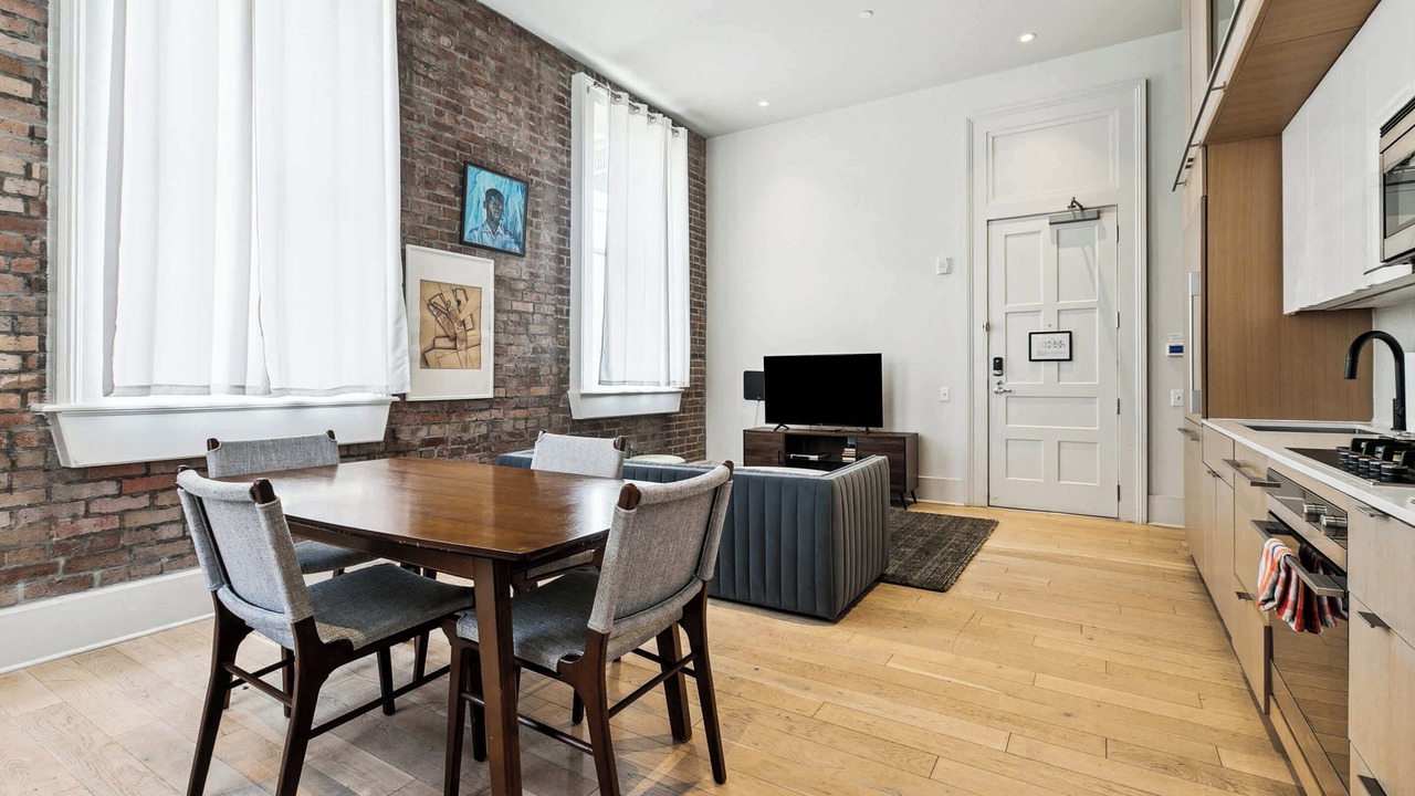 Photo of Others in Tulane - Gravier