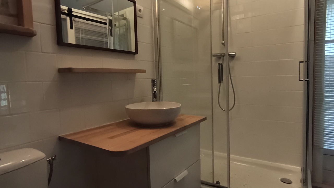 Photo of Bathroom in Derchigny
