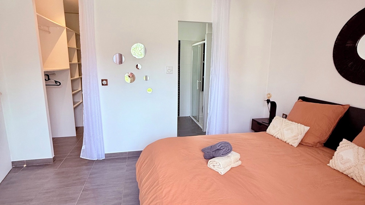 Photo of Bedroom in Tournefeuille