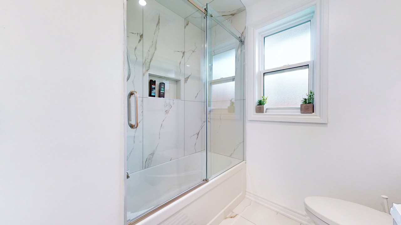 Photo of Bathroom in Thornhill