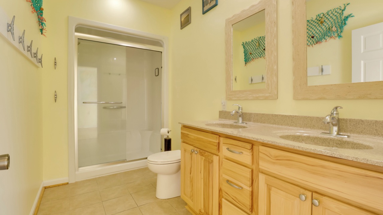Photo of Bathroom in Foster