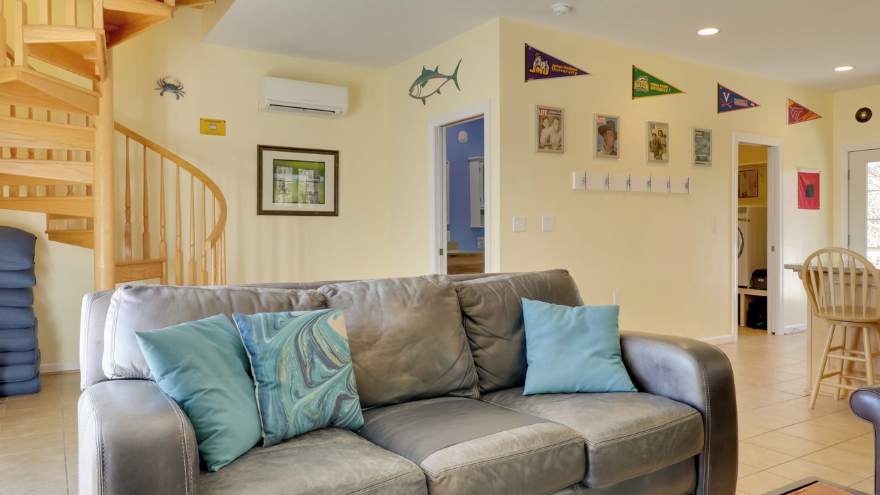 Photo of Livingroom in Foster