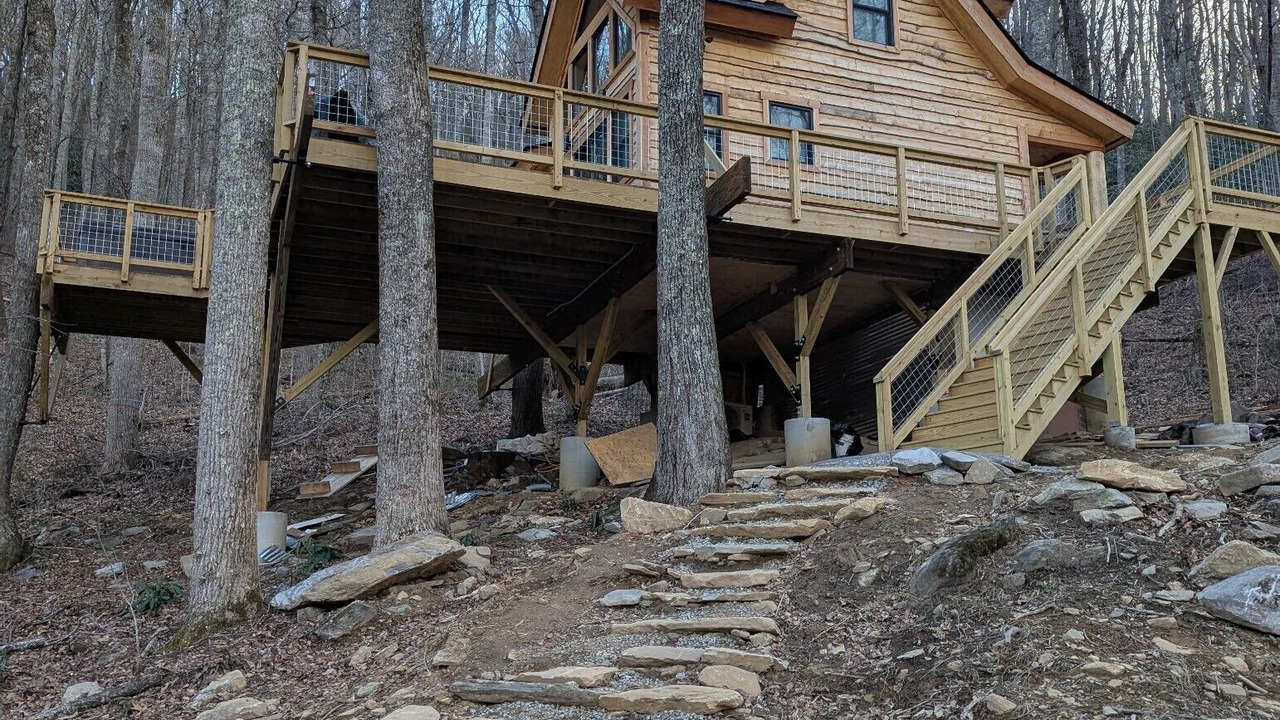 Photo of Outdoor in Hendersonville