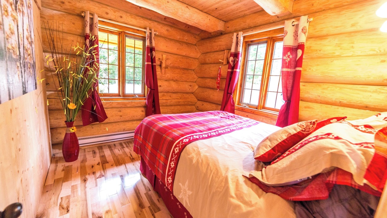 Photo of Bedroom in Mauricie