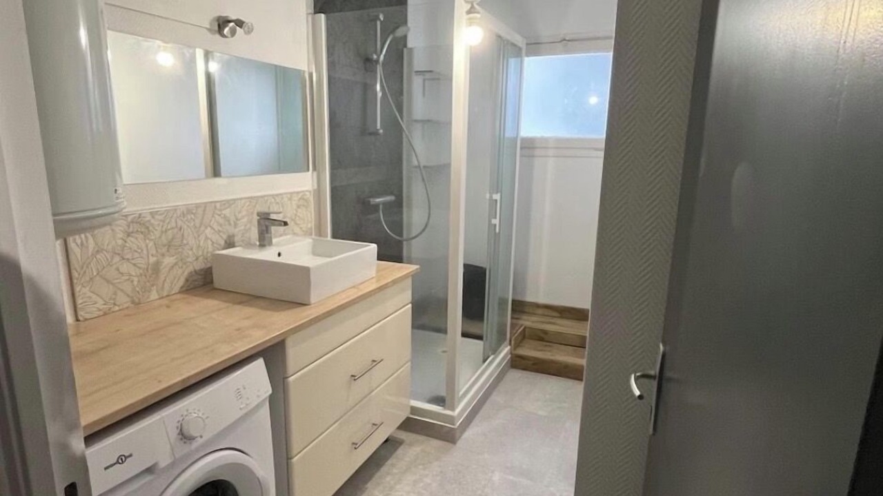 Photo of Bathroom in Chamalieres