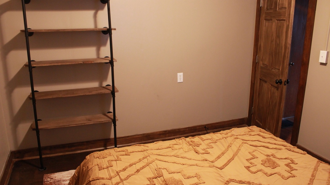 Photo of Bedroom in Laurelville