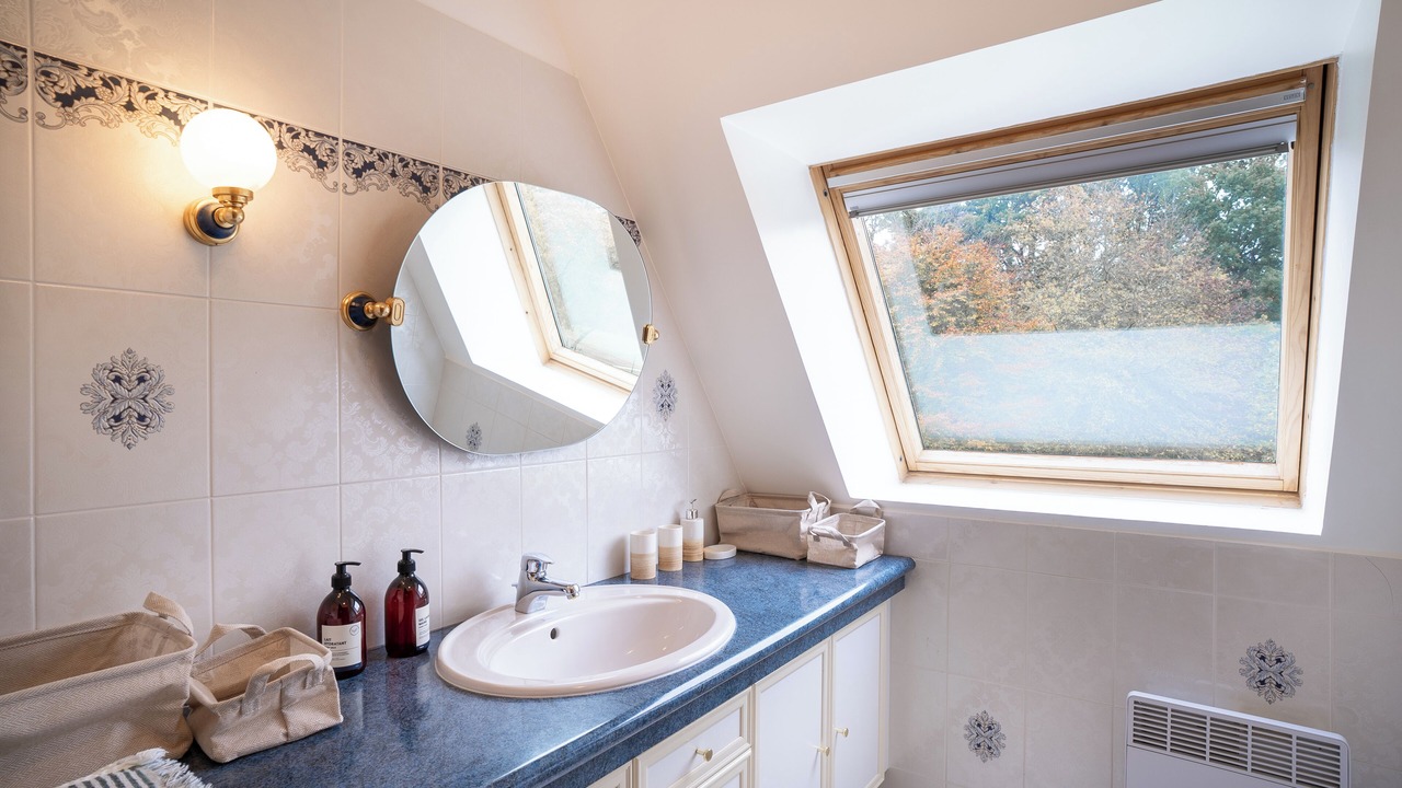 Photo of Bathroom in Saint-Ouen-de-Thouberville