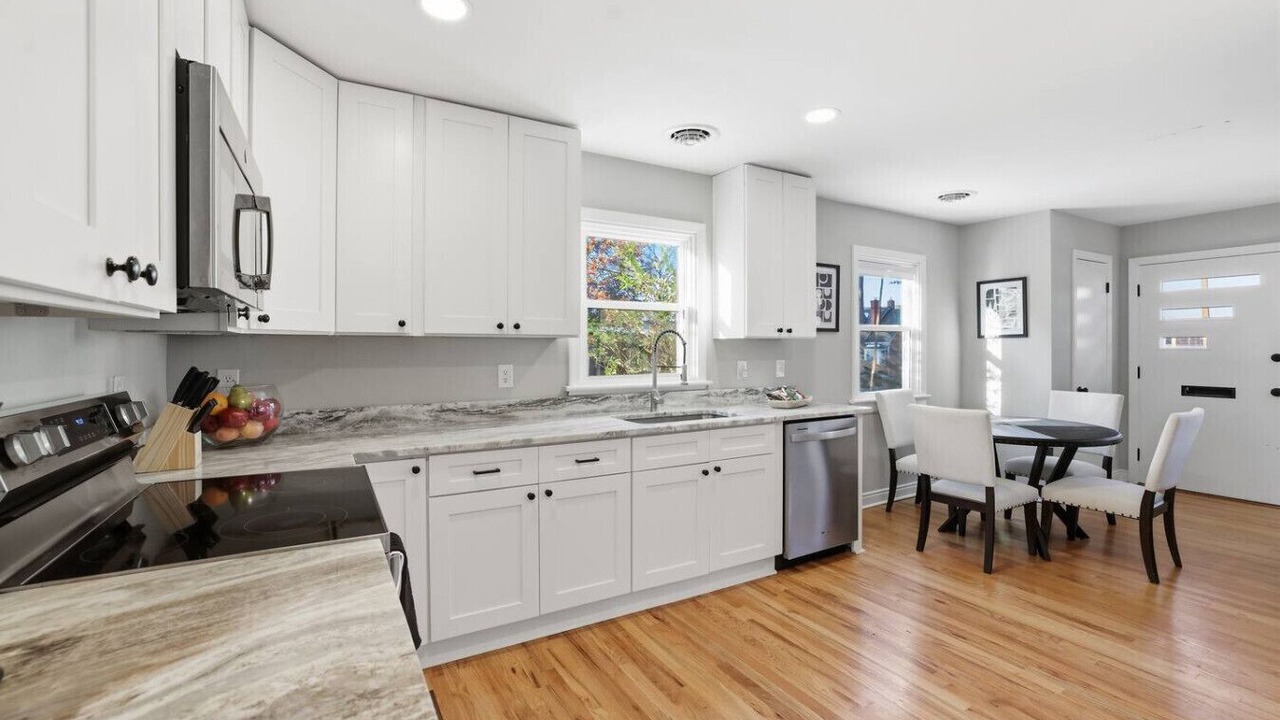 Photo of Kitchen in Willow Lawn