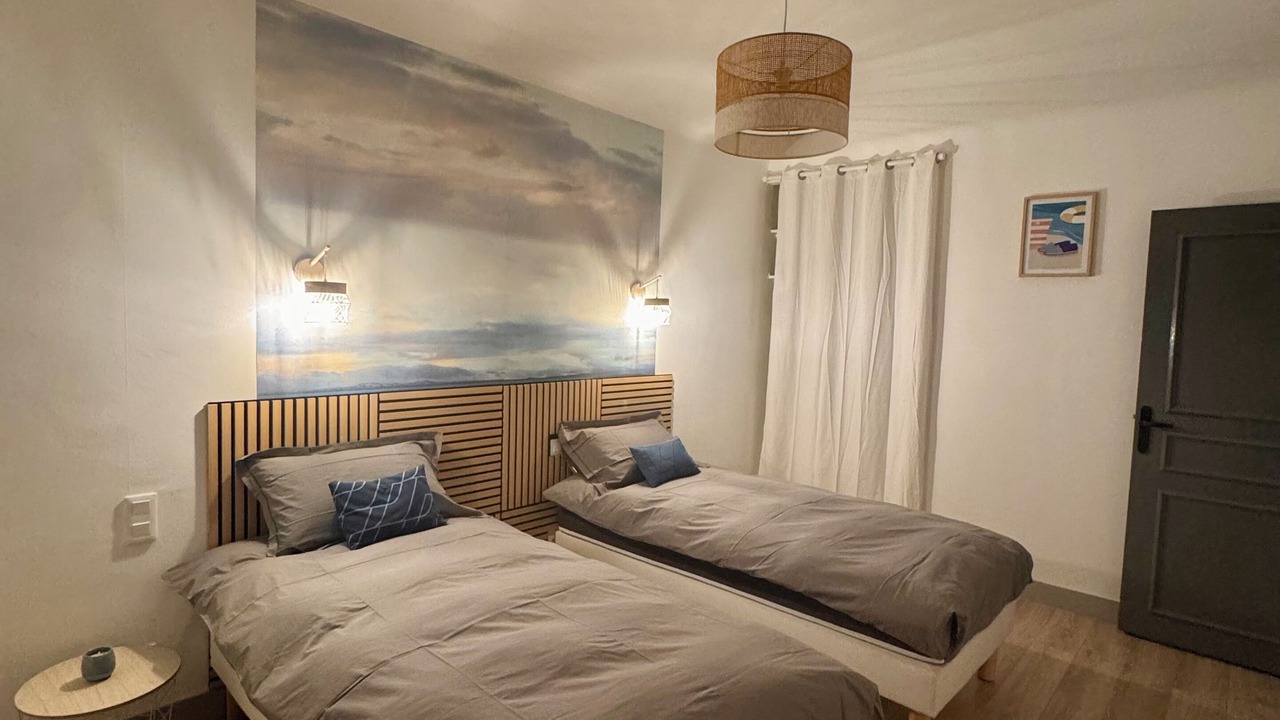 Photo of Bedroom in Saint-Epain