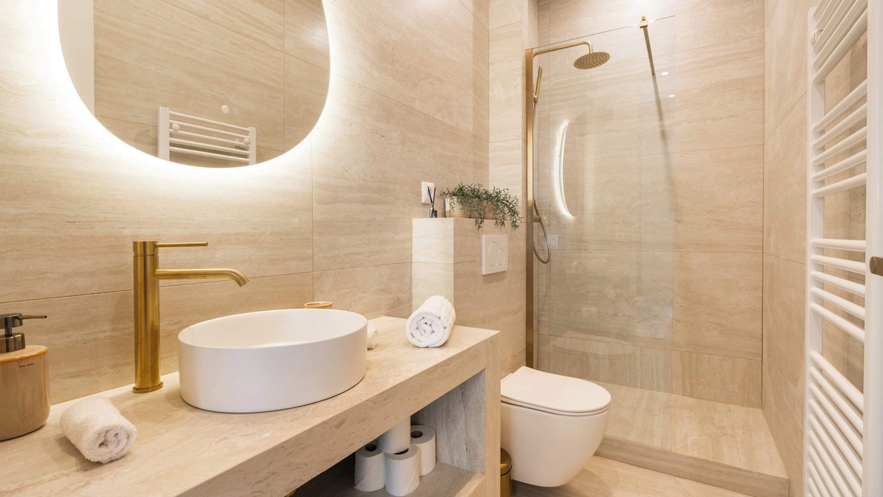 Photo of Bathroom in Quartier de l'Ecole-Militaire