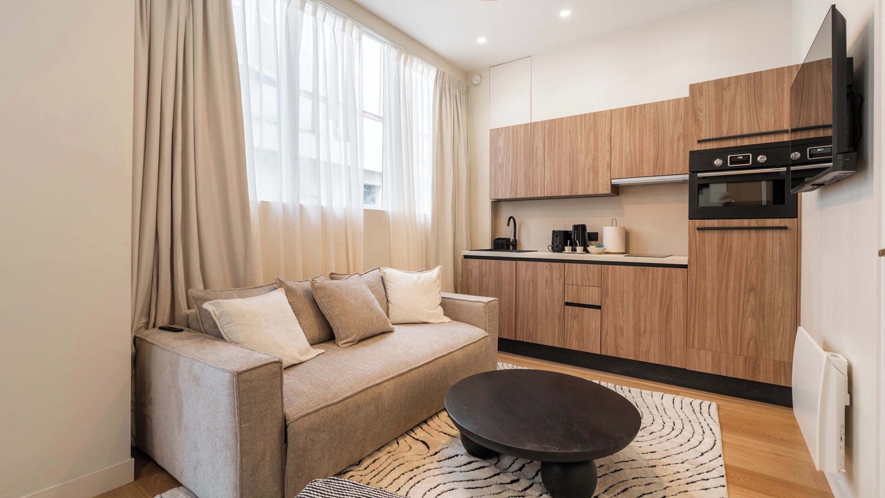 Photo of Livingroom in Quartier de l'Ecole-Militaire