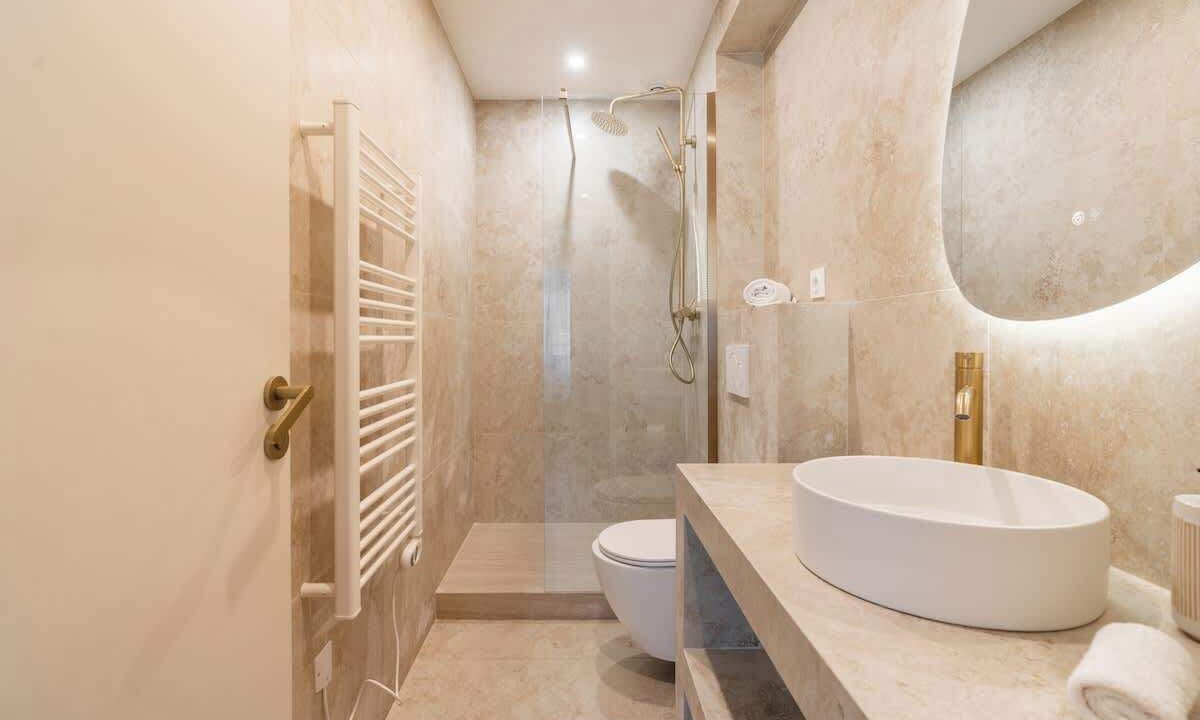 Photo of Bathroom in Quartier de l'Ecole-Militaire