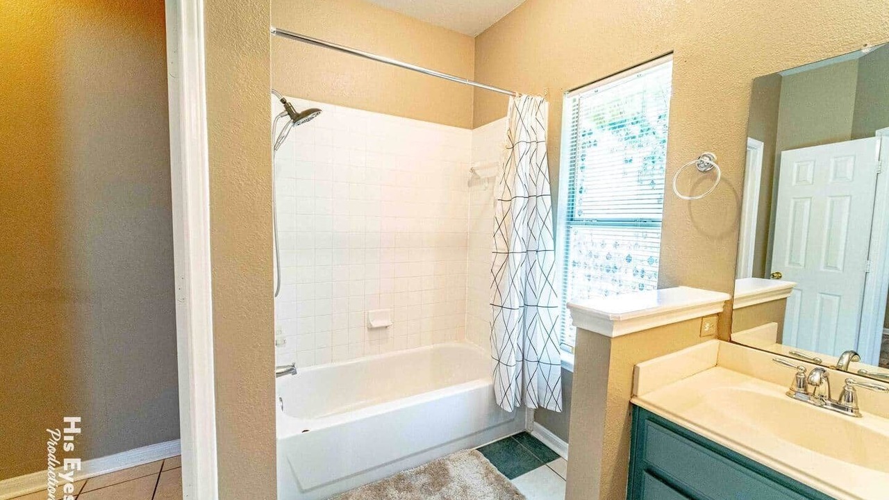 Photo of Bathroom in Hutto