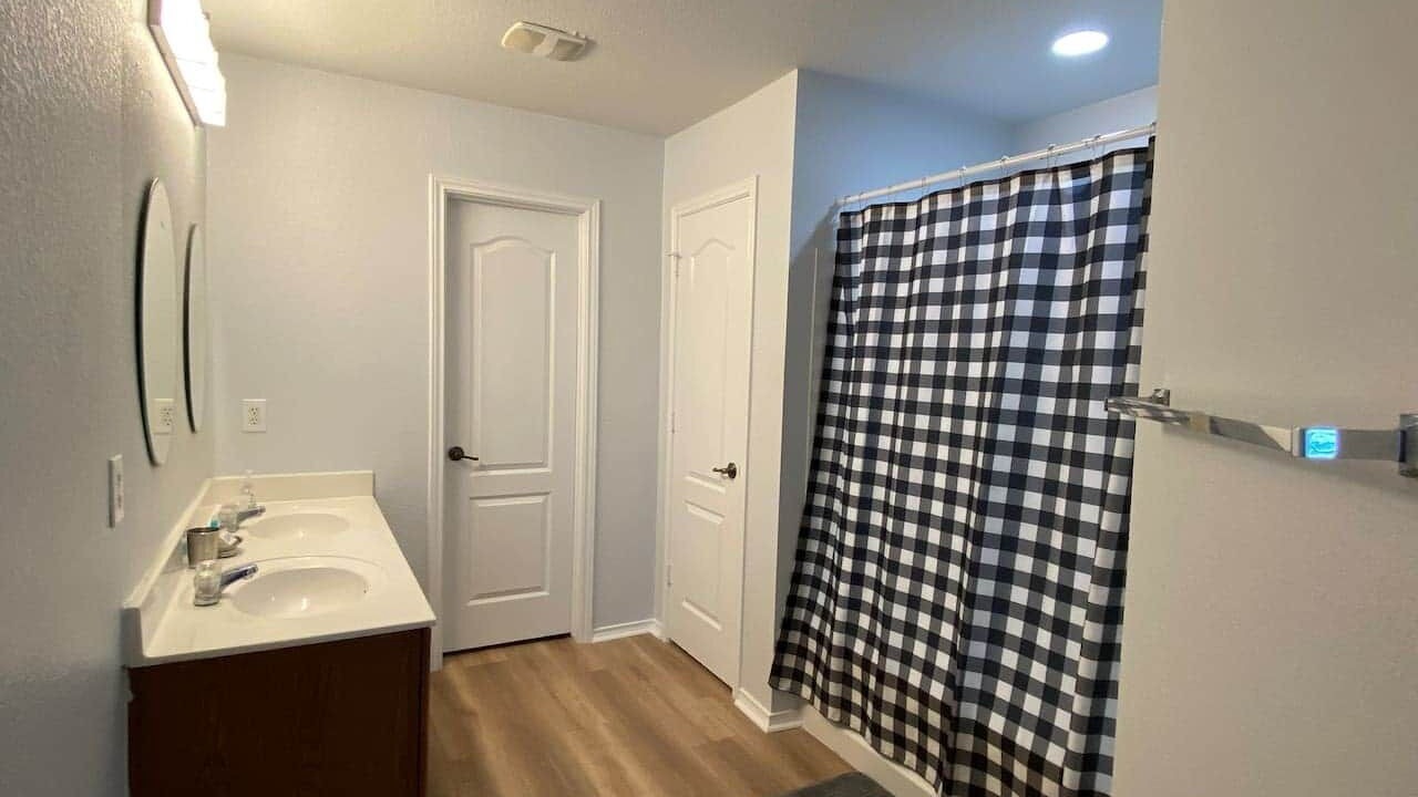 Photo of Bathroom in Berdoll Farms