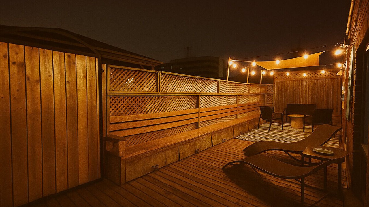 Photo of Patio Balcony in Cote-Des-Neiges—Notre-Dame-De-Grace