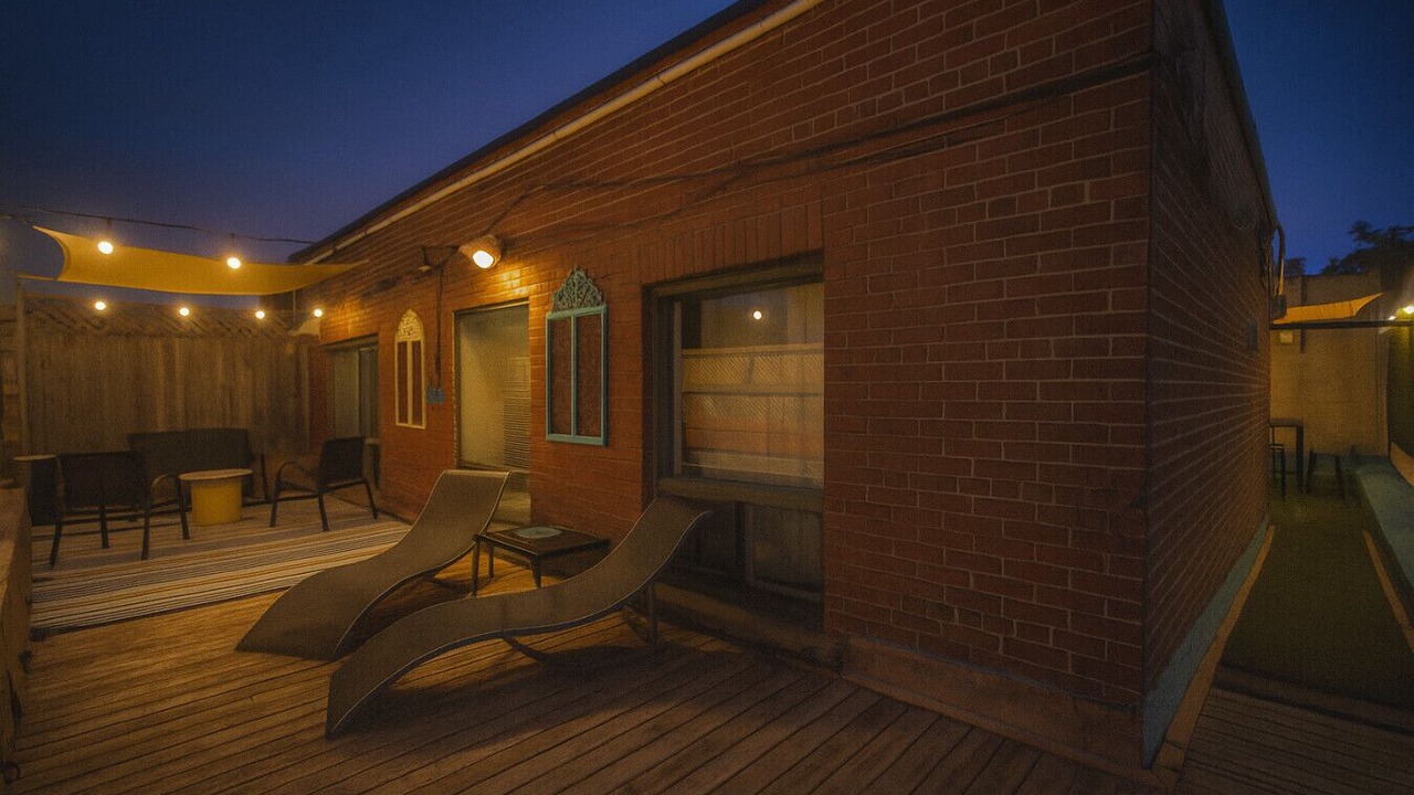 Photo of Patio Balcony in Cote-Des-Neiges—Notre-Dame-De-Grace