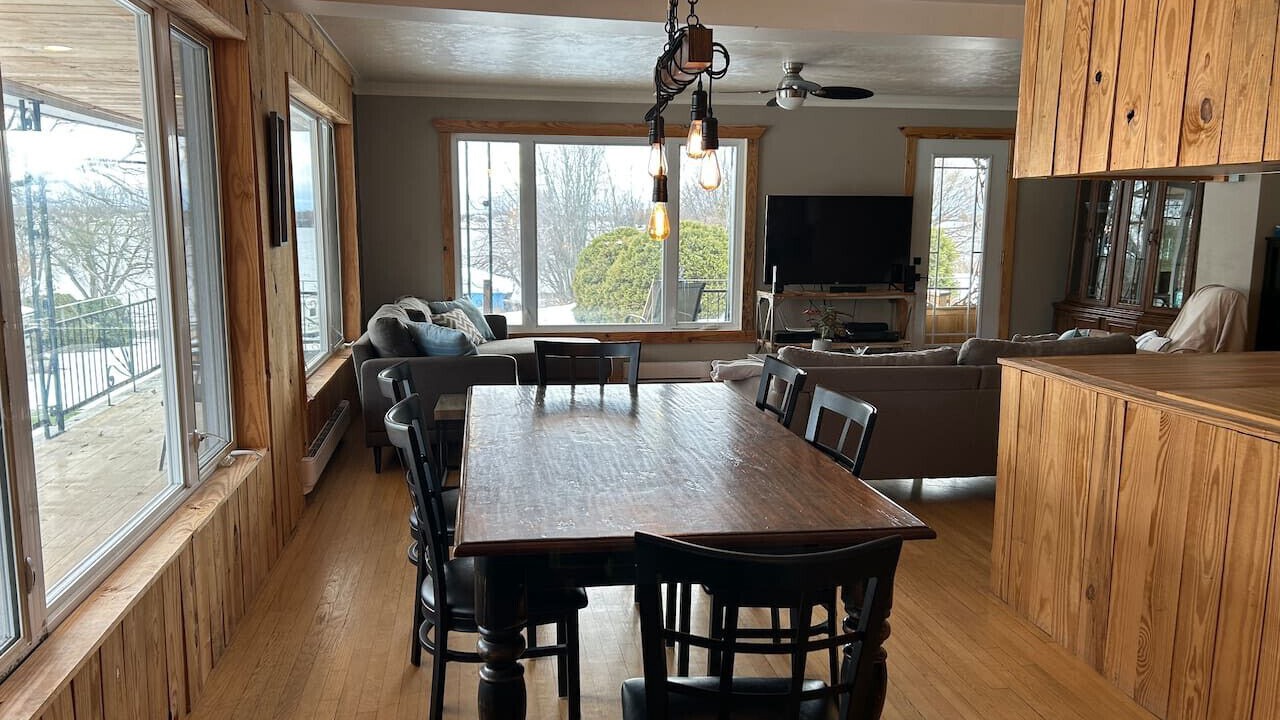 Photo of Livingroom in Grenville-sur-la-Rouge