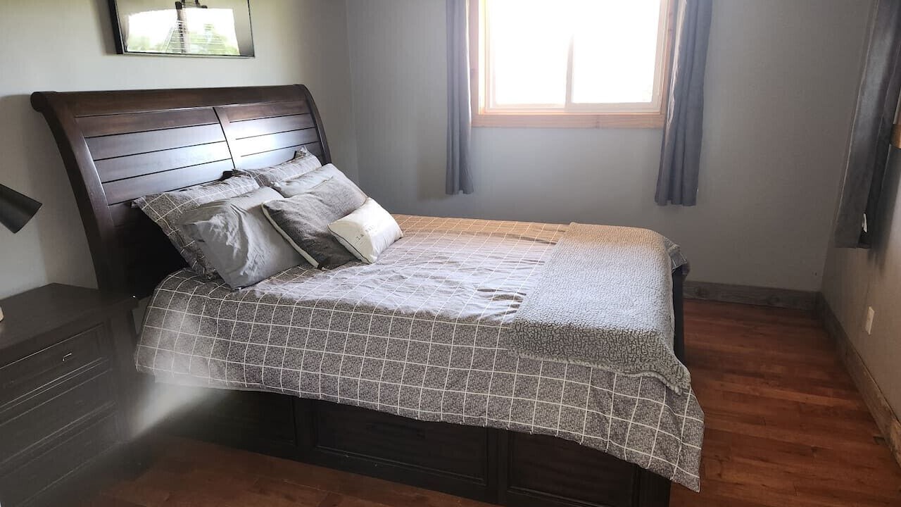 Photo of Bedroom in Grenville-sur-la-Rouge