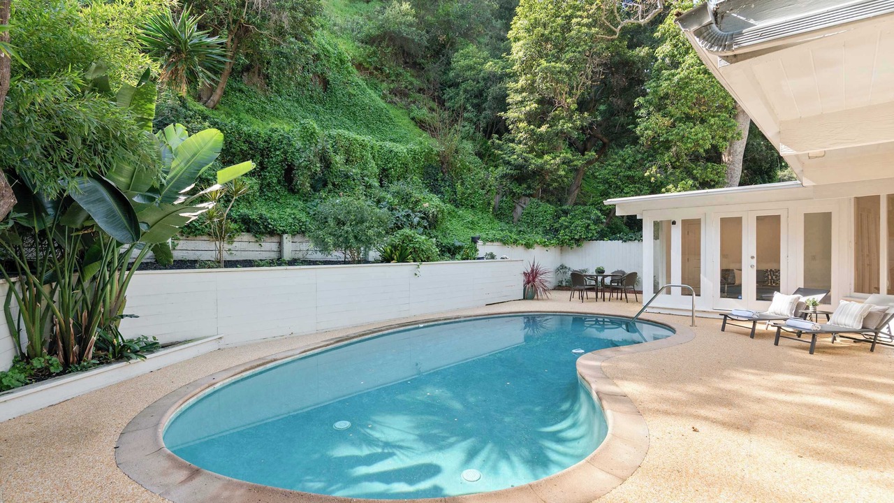 Photo of Outdoor in Beverly Glen