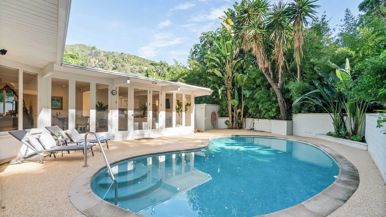 Photo of Outdoor in Beverly Glen