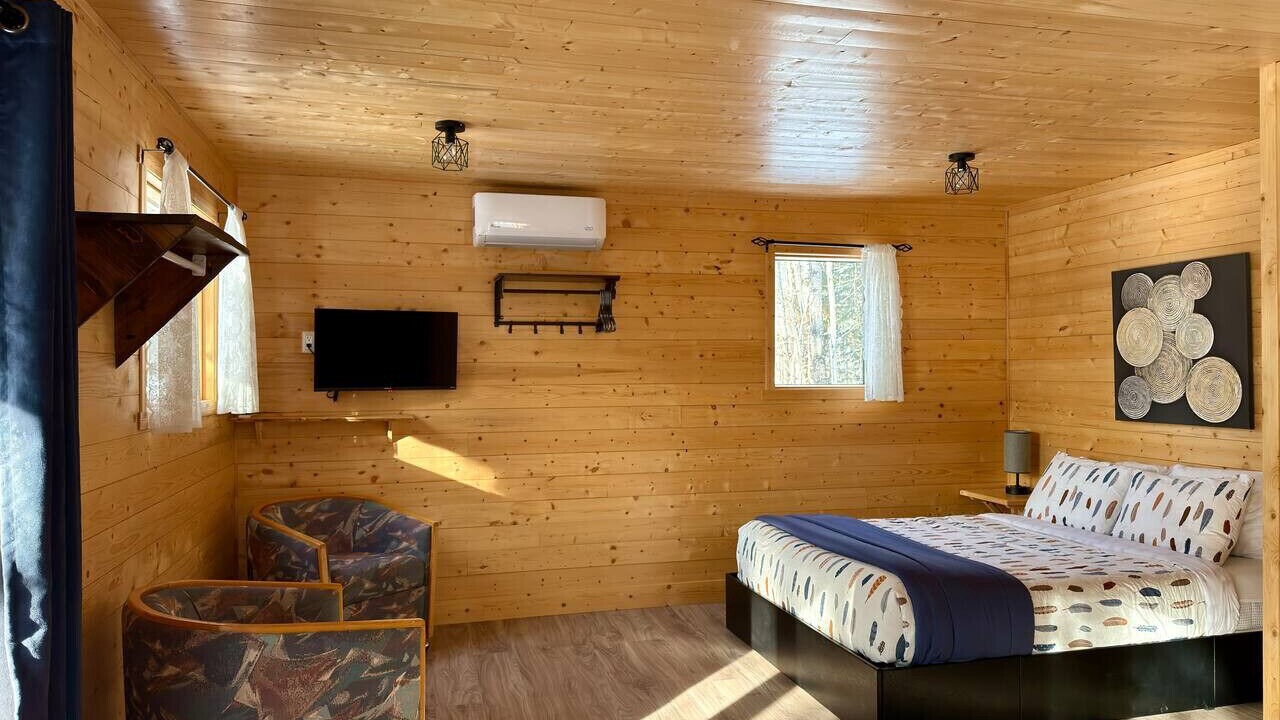 Photo of Bedroom in Pohenegamook