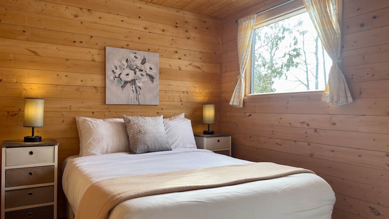 Photo of Bedroom in Pohenegamook